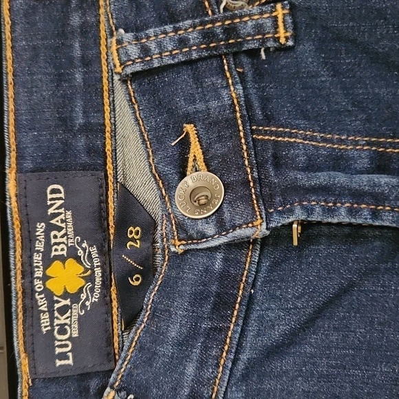 Lucky Brand 6 / 28 Charlie Capri Jeans Summer Spring Casual Dark Wash - Picture 3 of 10